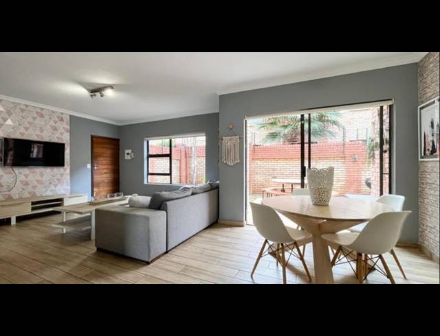 2 BEDROOM APARTMENT FOR SALE IN MEYERSDAL